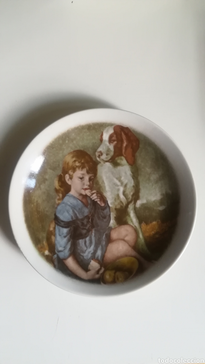 Antig&uuml;edades: Platito de Ni&ntilde;a con Perro - Foto 1