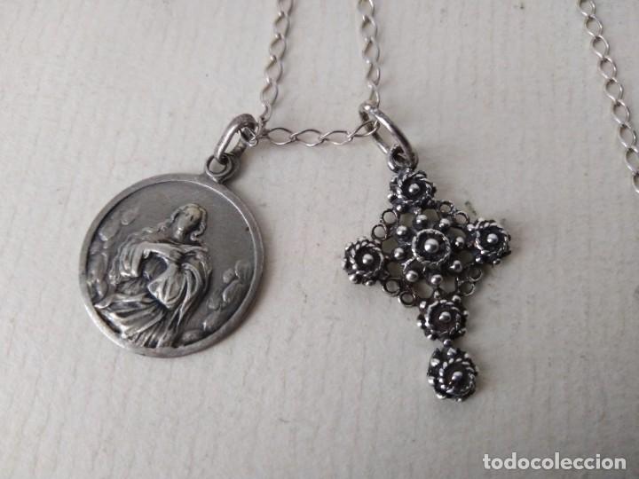Antig&uuml;edades: Cruz medalla y cadena plata 925 - Foto 3
