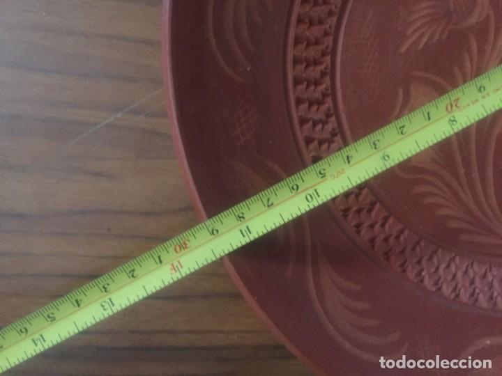 Antig&uuml;edades: PLATO DE CERAMICA DECORADO 29 CM - Foto 4