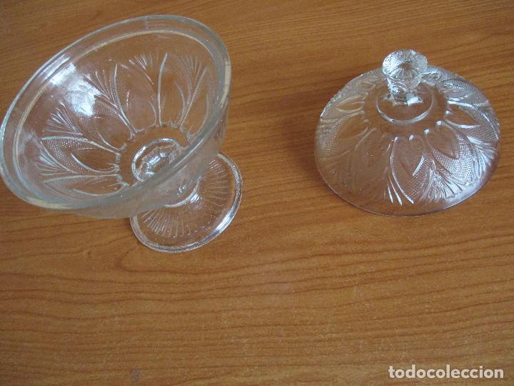 Antig&uuml;edades: COPA EN CRISTAL Y QUE CONSTA DE DOS PIEZAS - Foto 1