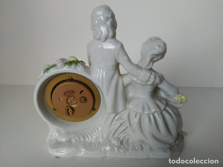 Antigüedades: Reloj de porcelana, Royal Craft, 17x8x18cm - Foto 2 - 170981393