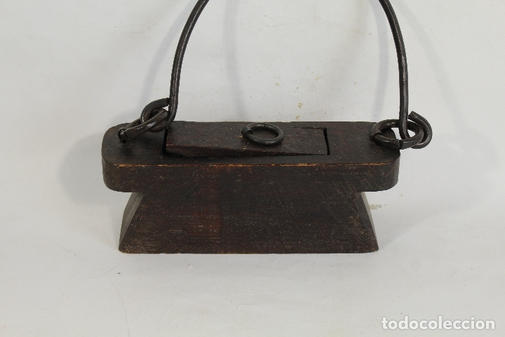 Antig&uuml;edades: lampara candil antiguo de madera - Foto 1