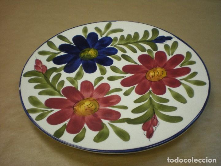  Talavera - Plato decorativo de cerámica pintado a mano grande  para exhibir platos decorativos hechos a mano de cerámica para colgar en la  pared, adornos, platos de postre : Hogar y