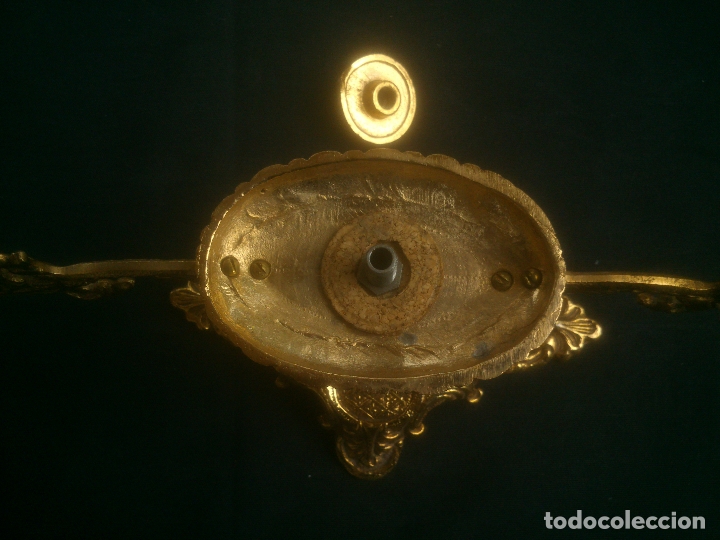 Antig&uuml;edades: Soporte para centro de mesa bronce - Foto 2