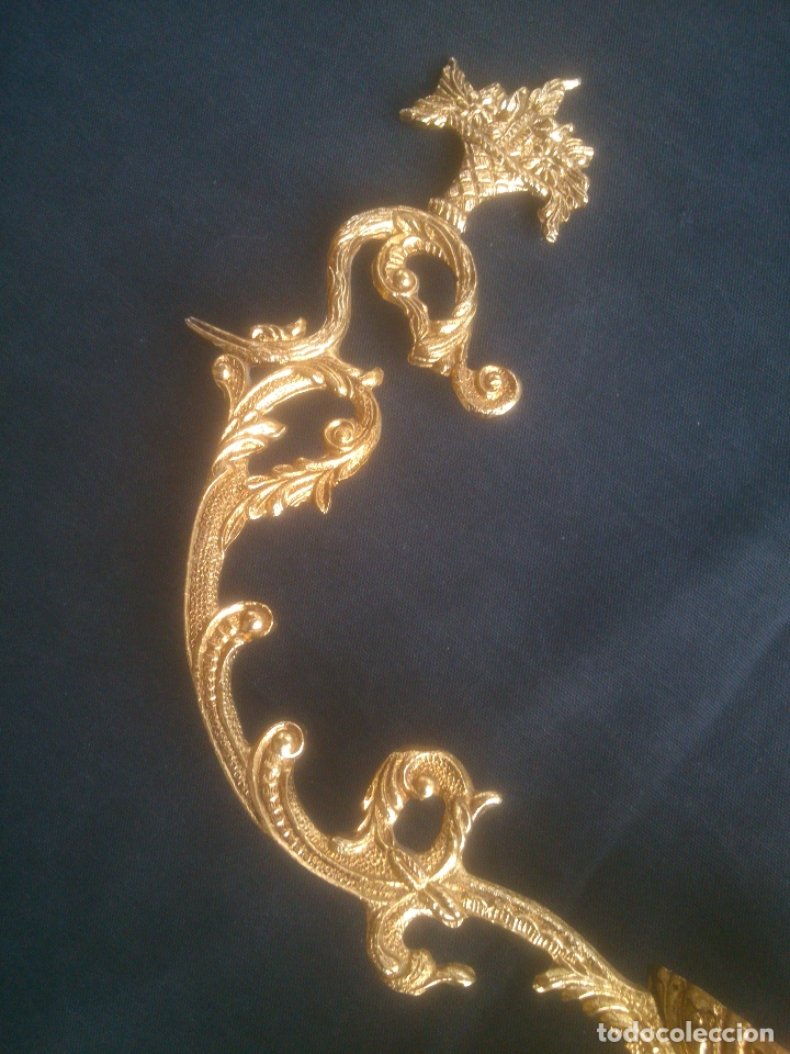 Antig&uuml;edades: Soporte para centro de mesa bronce - Foto 3