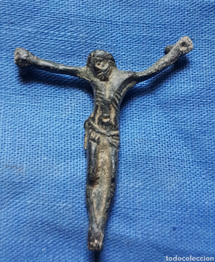 Antig&uuml;edades: Antiguo cristo en bronce - Foto 1