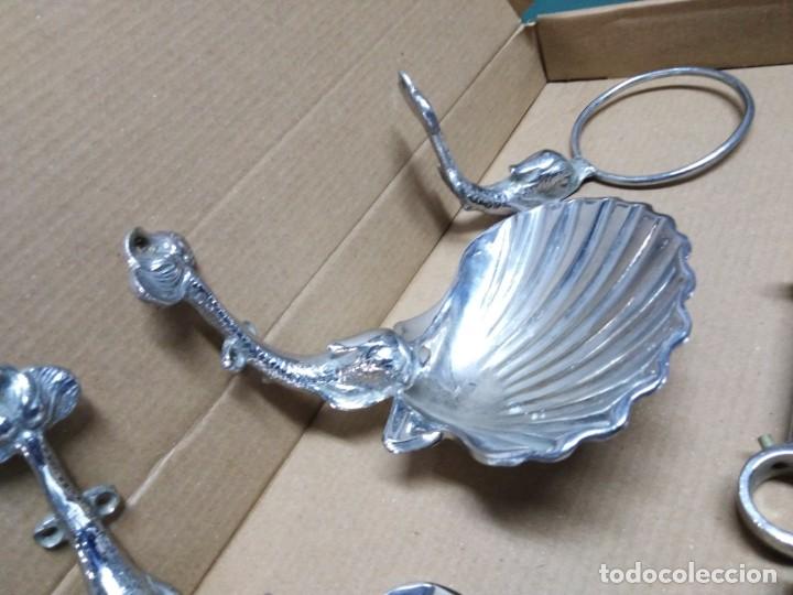 Antig&uuml;edades: Conjunto para cuarto de ba&ntilde;o con tritones - Foto 3