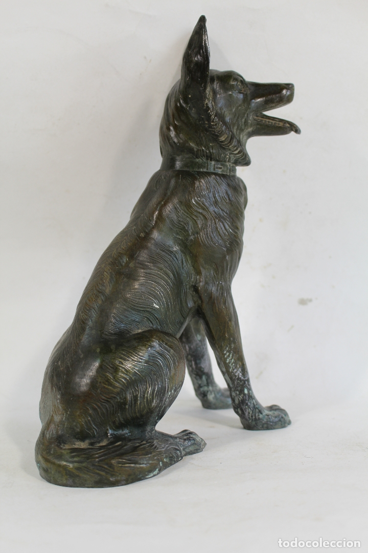 Antig&uuml;edades: figura de perro pastor en metal - Foto 2