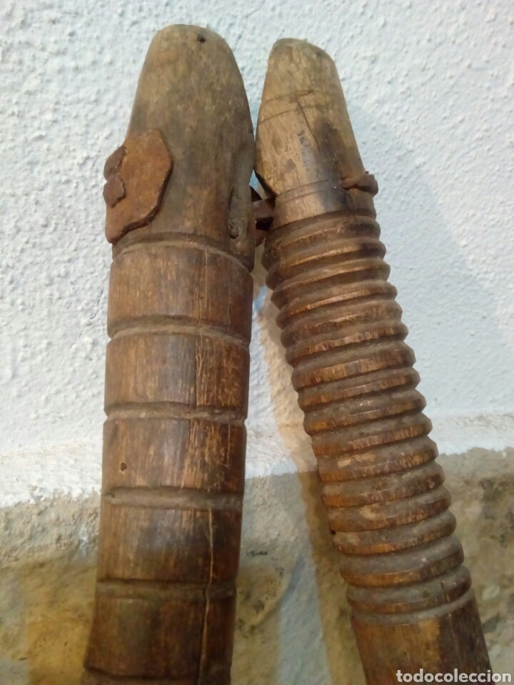 Antig&uuml;edades: Antiguo amarre de madera - Foto 2