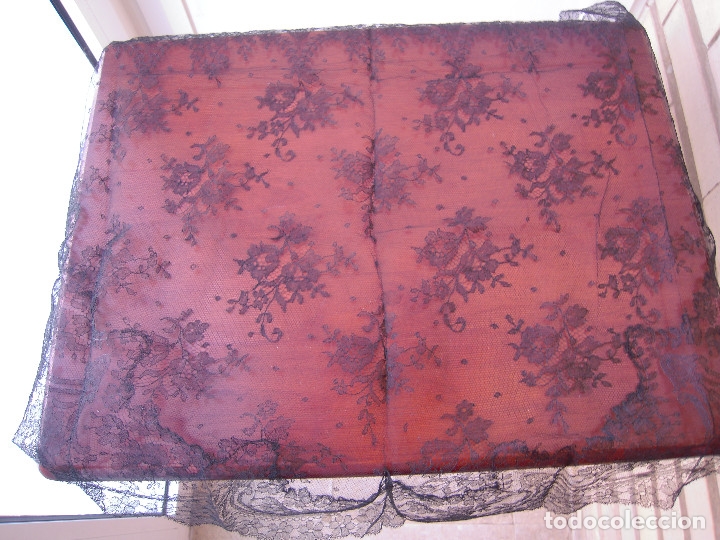 Antig&uuml;edades: Mantilla triangular negra a&ntilde;os 50 - Foto 5