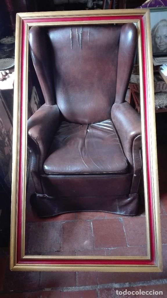 Antig&uuml;edades: Marco grande dorado y rojo - Foto 1