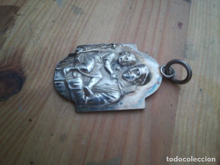 Antig&uuml;edades: Medalla plata san juan de dios - Foto 2