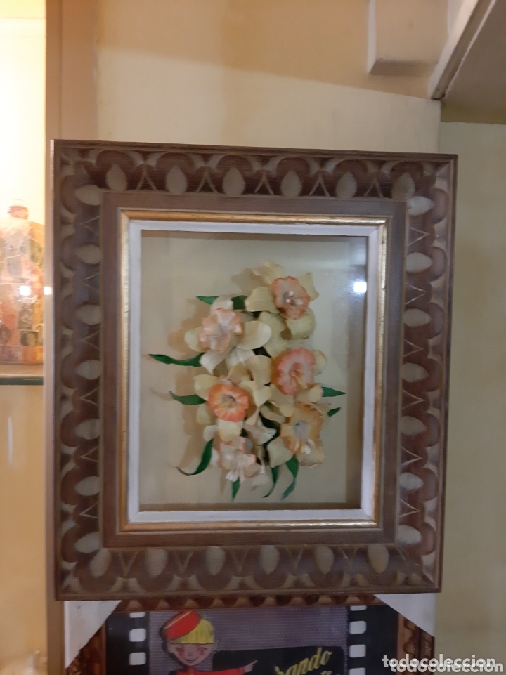 Antig&uuml;edades: Cuadro flores con bonito marco - Foto 1