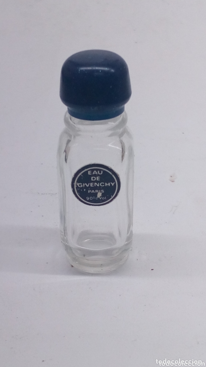 Antig&uuml;edades: Miniperfumes Eu de Givenchy - Foto 1