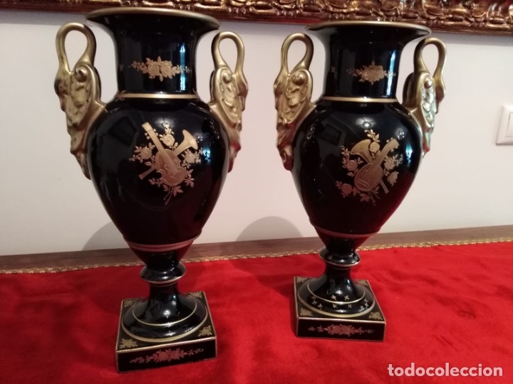 Antig&uuml;edades: Pareja de jarrones de porcelana - Foto 2