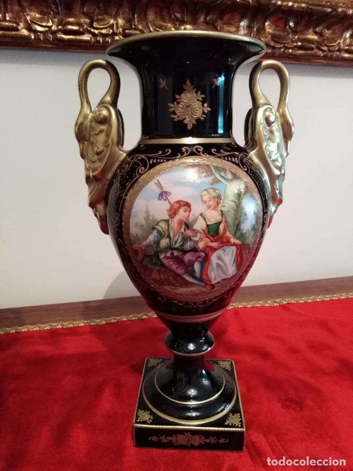 Antig&uuml;edades: Pareja de jarrones de porcelana - Foto 5