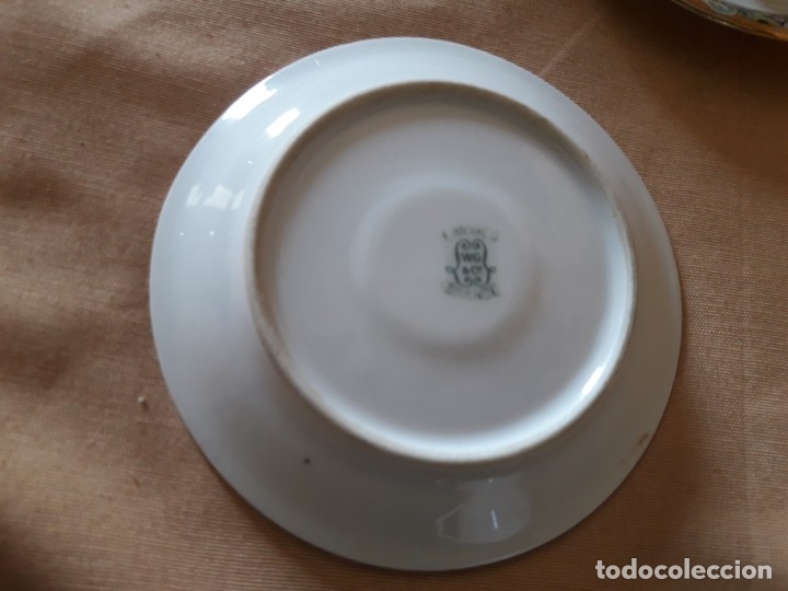 Antig&uuml;edades: 6 tazas y platos - Foto 5