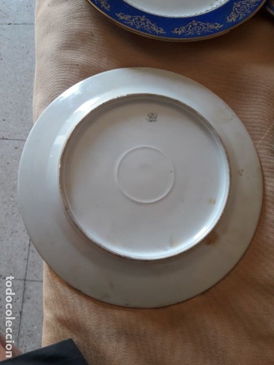 Antig&uuml;edades: 6 platos porcelana - Foto 3