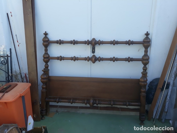 Antig&uuml;edades: cama torneada de matrimonio de 135cm - Foto 1