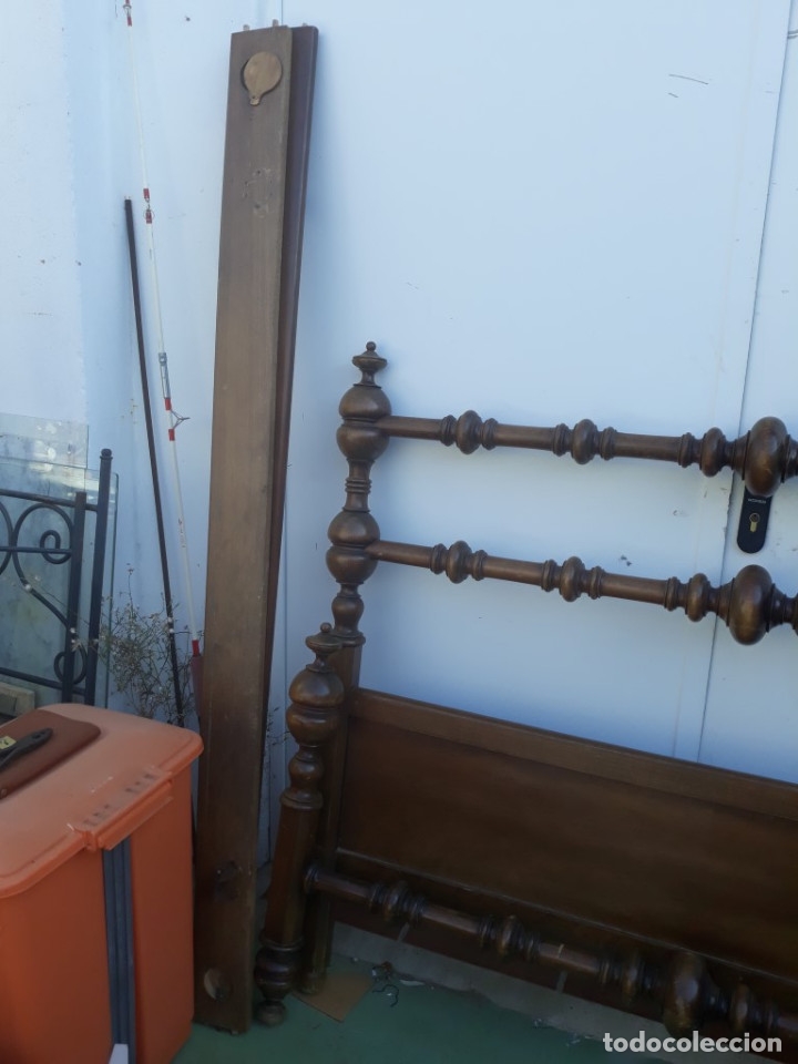 Antig&uuml;edades: cama torneada de matrimonio de 135cm - Foto 4