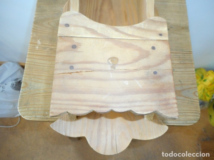 Antig&uuml;edades: Almirecero de madera con caj&oacute;n - soporte de almirez - Foto 2