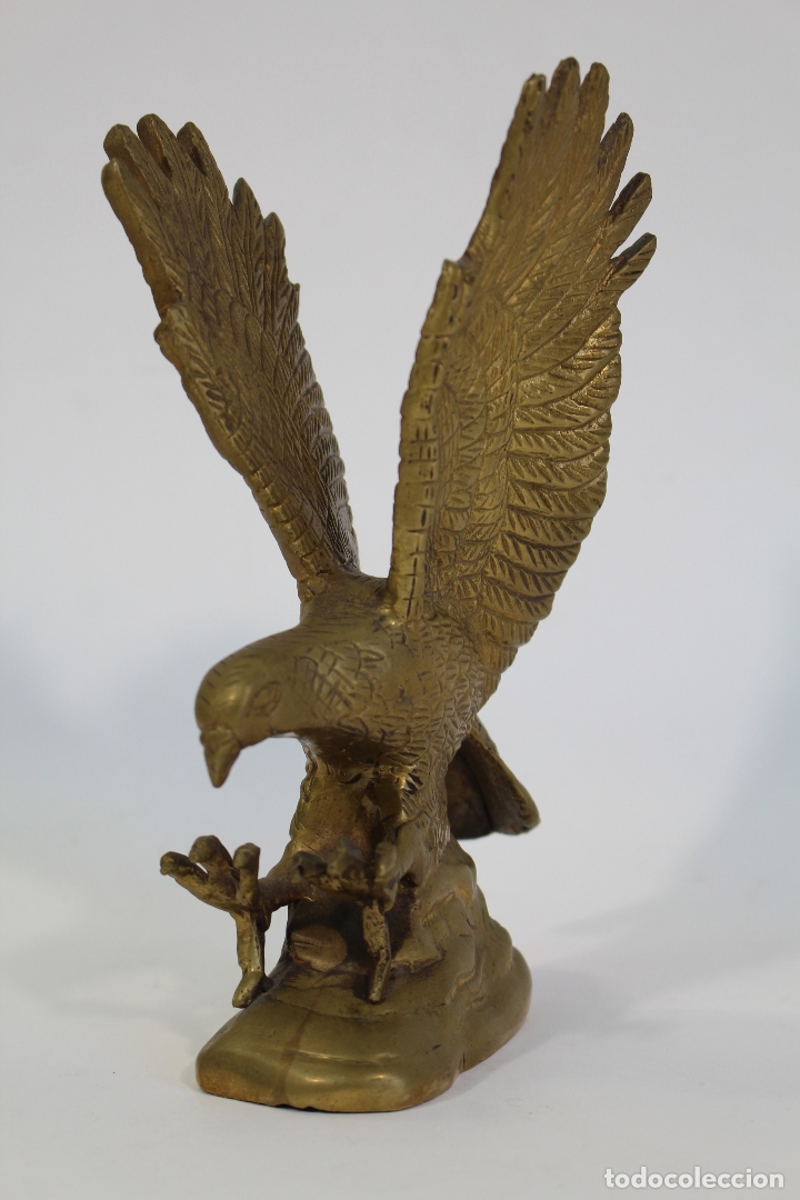 Antig&uuml;edades: figura de aguila en bronce - Foto 1