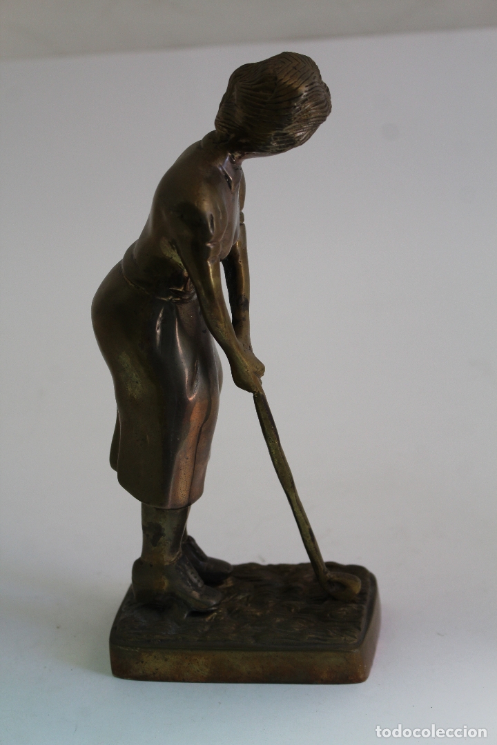 Antig&uuml;edades: figura jugadora de golf de bronce - Foto 3