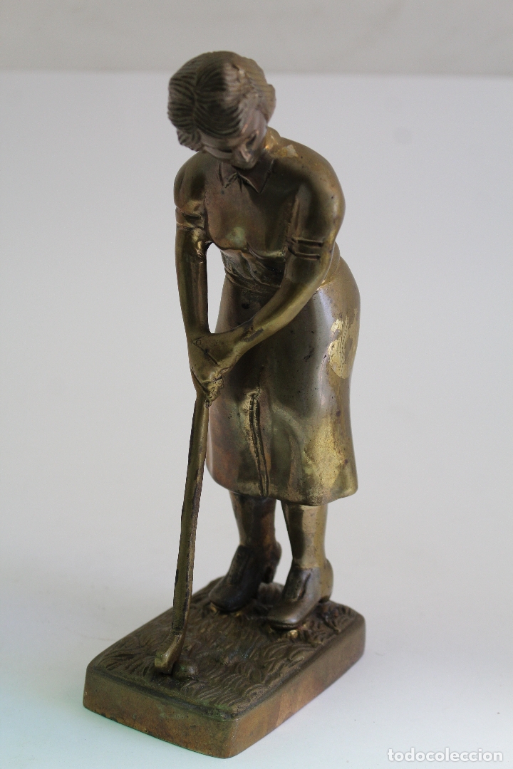 Antig&uuml;edades: figura jugadora de golf de bronce - Foto 1