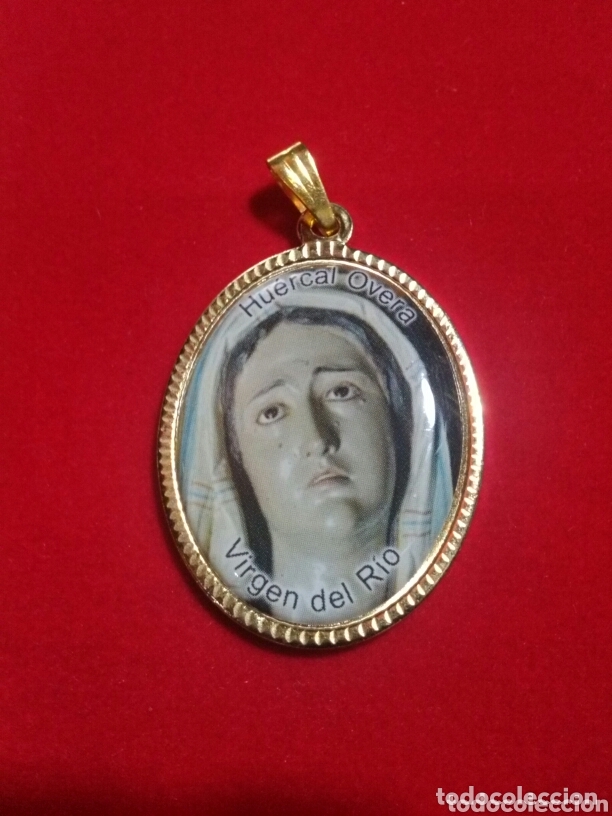 Antig&uuml;edades: Virgen del Rio. Medalla. - Foto 1