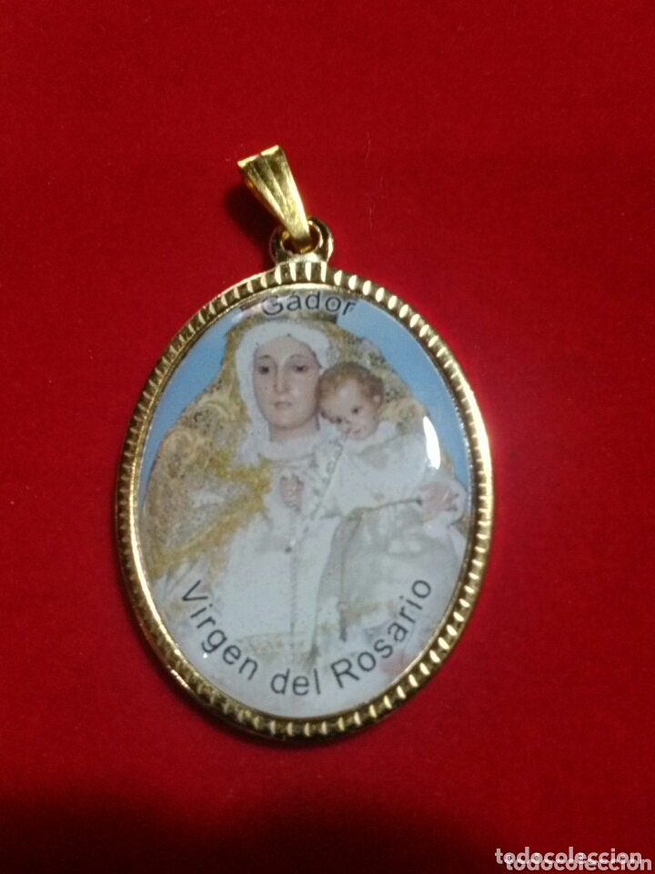Antig&uuml;edades: Medalla de la Virgen del Rosario. - Foto 1