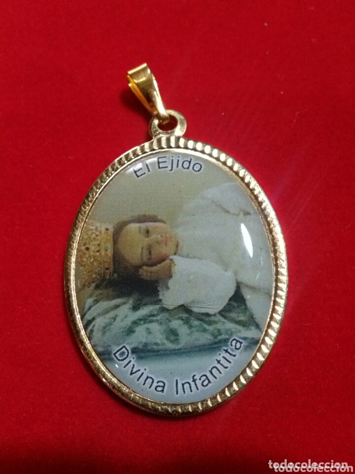 Antig&uuml;edades: DIVINA INFANTITA. MEDALLA - Foto 1