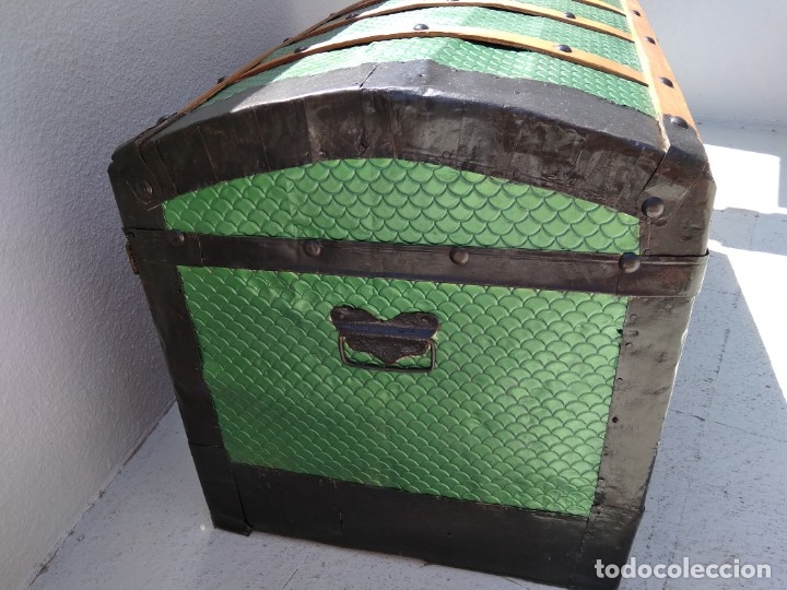 Antig&uuml;edades: Ba&uacute;l antiguo de chapa y madera - Foto 4