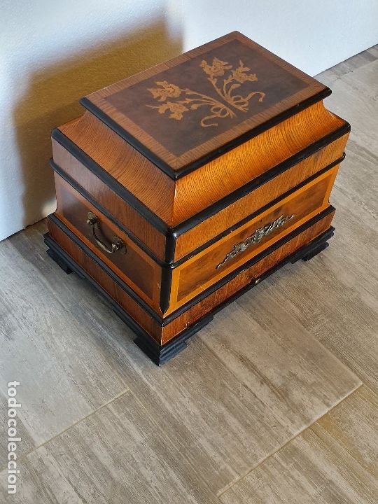 Antig&uuml;edades: LICORERA MARQUETERIA - Foto 3