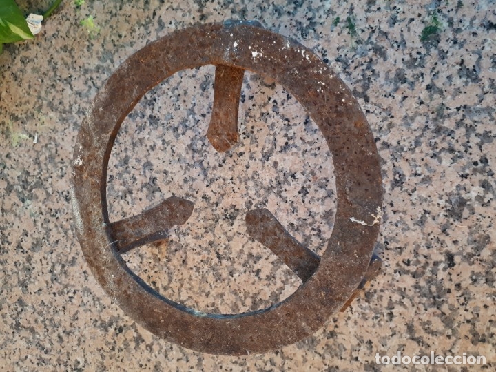 Antig&uuml;edades: antiguos trebedes - Foto 1