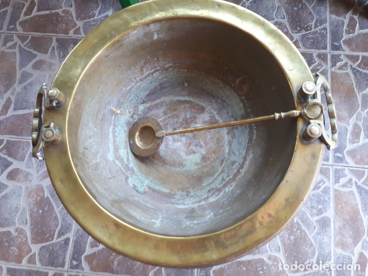 Antig&uuml;edades: antiguo brasero con soporte - Foto 2