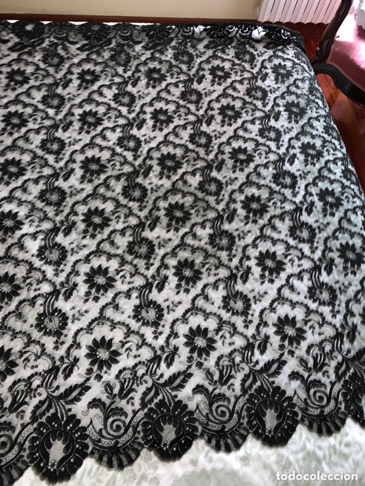 Antig&uuml;edades: Antigua mantilla espa&ntilde;ola - Foto 5