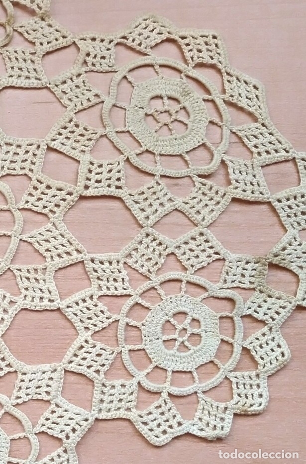 Antig&uuml;edades: Tp 23 - Tapete romboidal hilo algod&oacute;n beige 35cm x 22cm - Foto 3
