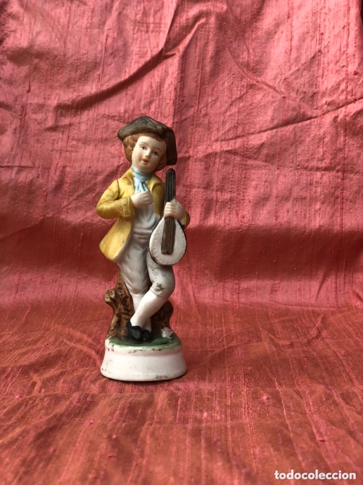 Antig&uuml;edades: Figura Biscuit violinista - Foto 1