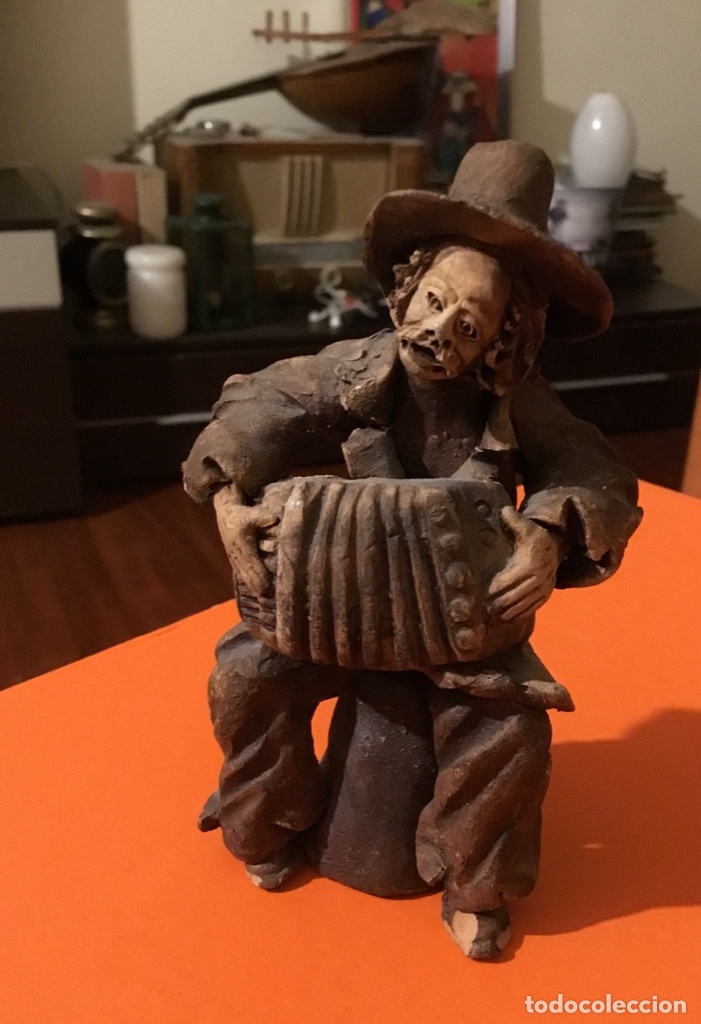 Antig&uuml;edades: Figura acordeonista - Foto 5
