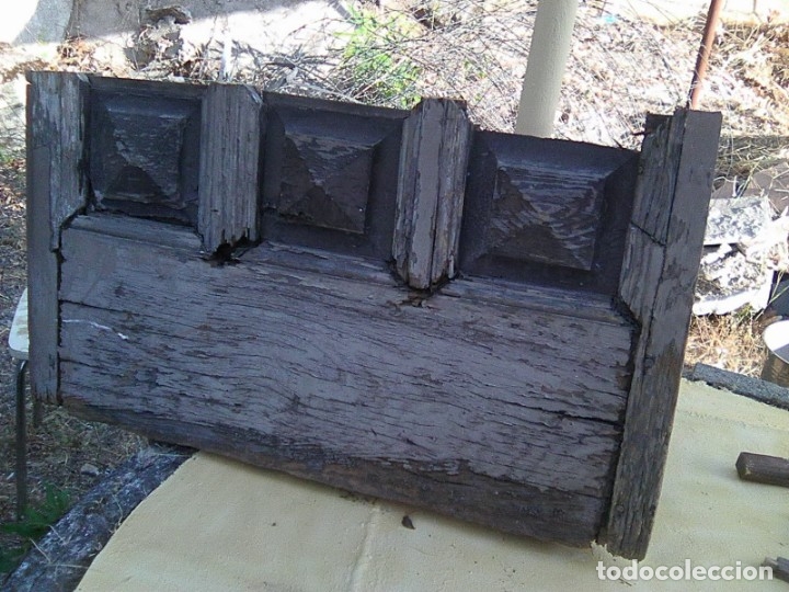 Antig&uuml;edades: Antigua portezuela cuadra procedente d puerta de palacio - Cantabria siglo XIX - 49 por 88 por 5 cms