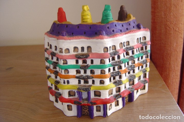 Antiguidades: OBRA EN TERRACOTA CERAMISTA OSCAR BREGANTE. MONUMENTOS EMBLEM&Aacute;TICOS. FIRMADA.