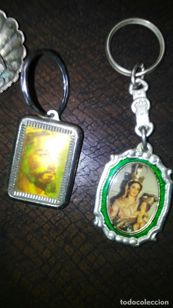Antig&uuml;edades: Lote de llaveros religiosos - Foto 5