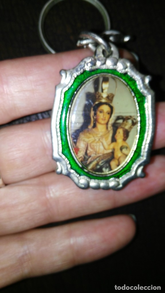 Antig&uuml;edades: Lote de llaveros religiosos - Foto 6