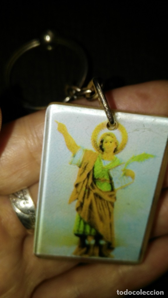 Antig&uuml;edades: Lote de llaveros religiosos - Foto 11