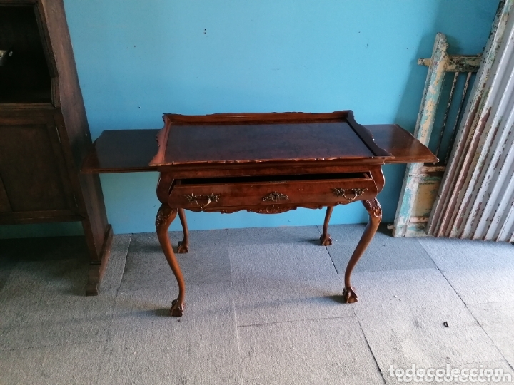 Antig&uuml;edades: Mesa de caf&eacute; o t&eacute; ra&iacute;z de nogal - Foto 3