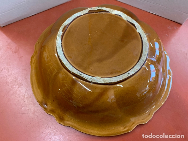 Antig&uuml;edades: Centro de mesa conb espectacular color interior. Mide 28cms de diametro - Foto 9