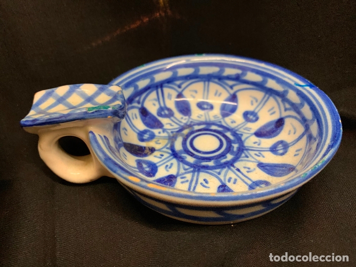 Antiquit&auml;ten: Curioso catavinos en ceramica. Mide aprox 9cms de diametro