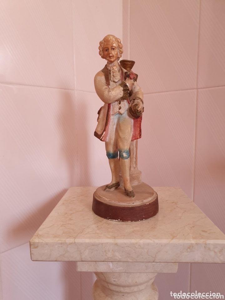 Antig&uuml;edades: ANTIGUA FIGURA DE CABALLERO - Foto 1