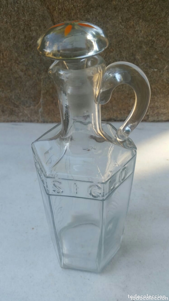 Antig&uuml;edades: Botella Licorera de cristal con asa - Foto 3