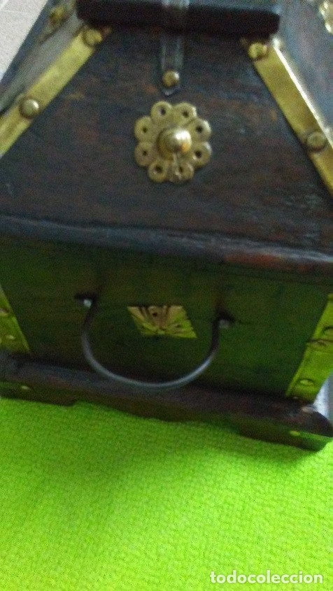 Antig&uuml;edades: ARC&Oacute;N ANTIGUO DE MADERA Y BRONCE - Foto 6